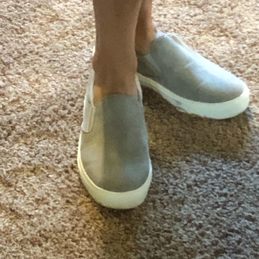 Slip on sneaker